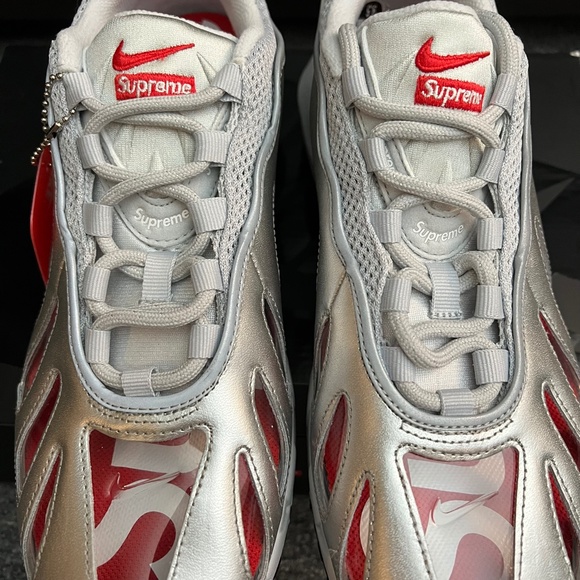 SUPREME x NIKE Air Max 96 2021 Men\'s 9.5 / Women\'s 11 main image 12